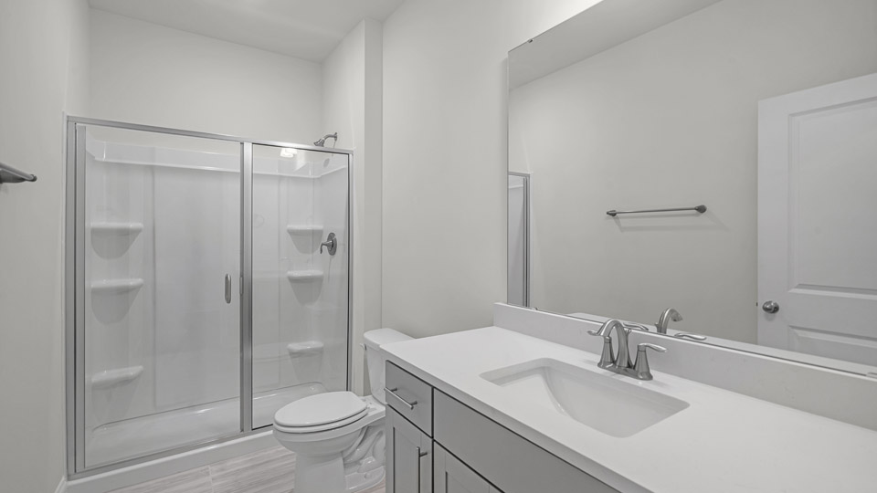 1ST FLOOR HALLWAY BATHROOM