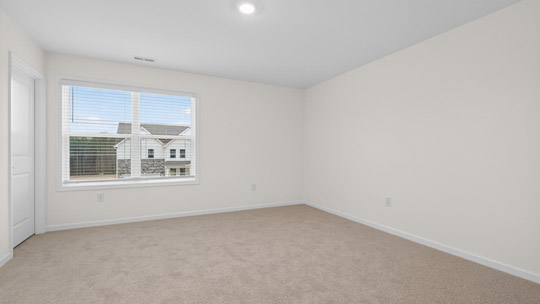 bedroom with carpet flooring
