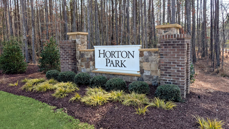 Horton Park Entrance Monument