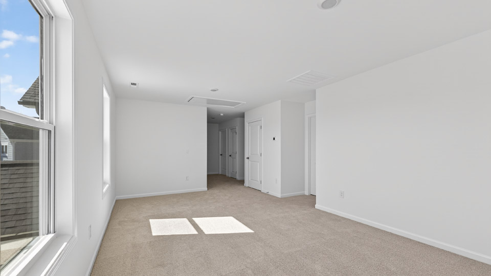 Bedroom with carpet floor and closet