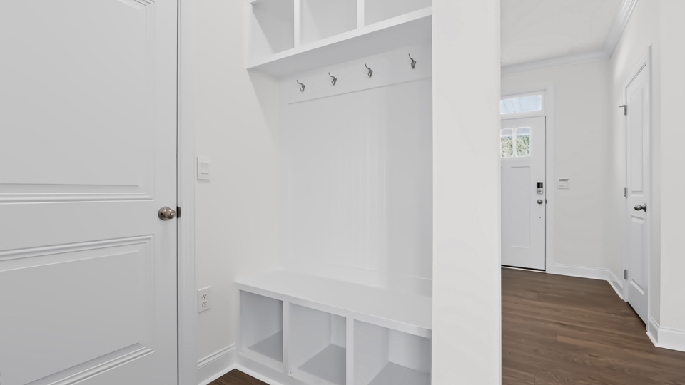 mudbench dropzone with cubbies and hooks