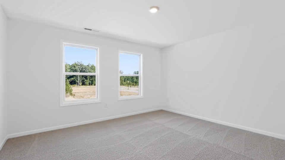 bedroom with carpet flooring