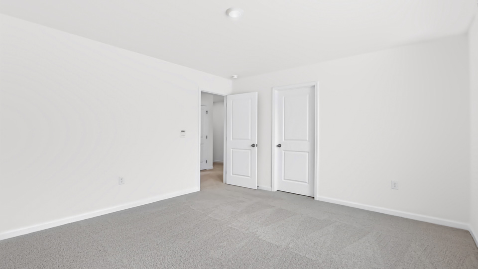 bedroom with carpet flooring