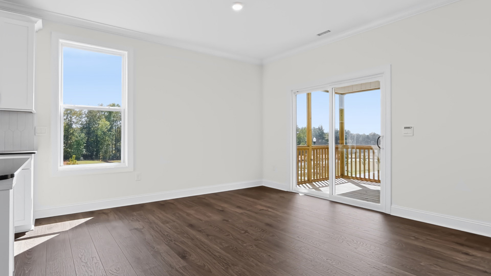 breakfast area with sliding glass doors to patio