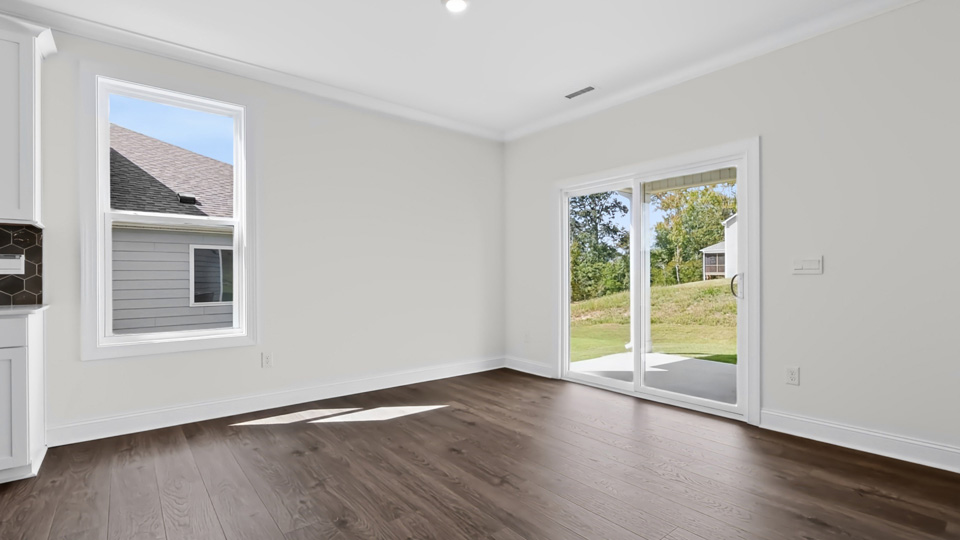 breakfast area with sliding glass doors to patio
