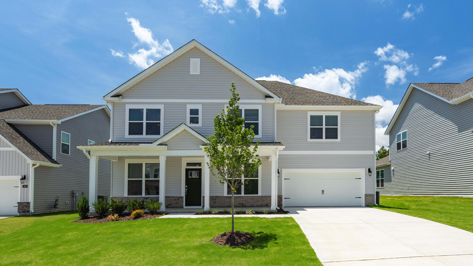 * Photos are not of actual home or interior features and are representative of floor plan only. *