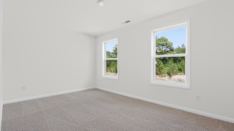 bedroom with carpet flooring