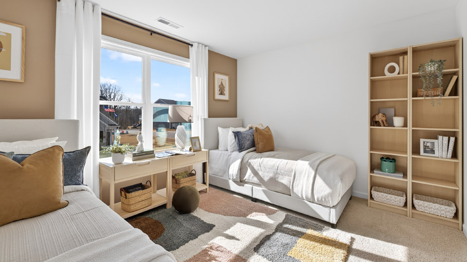 additional bedroom with window, carpeting, closet