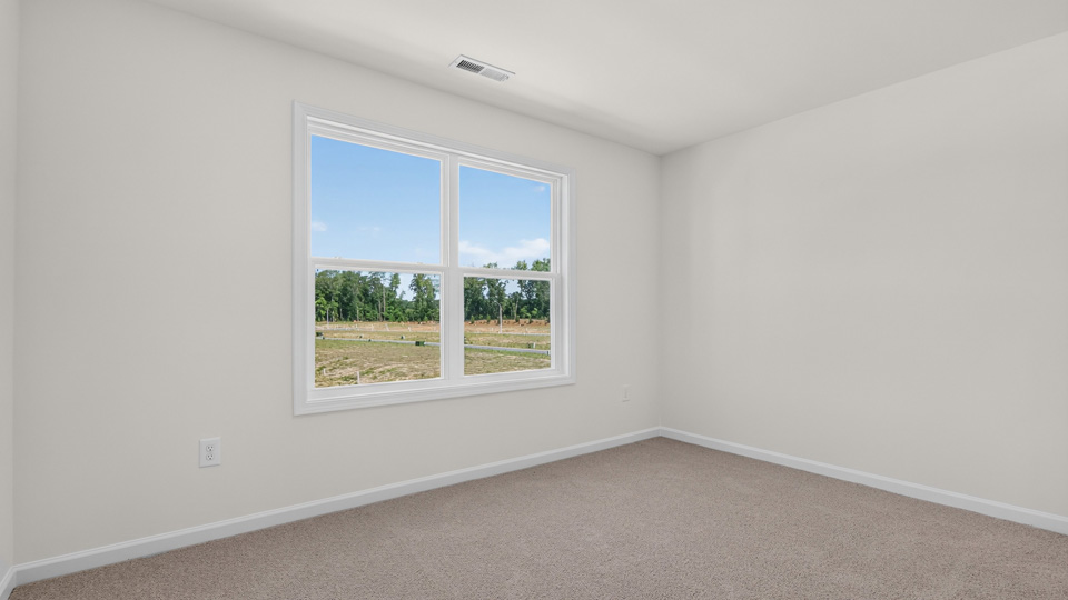 bedroom with carpet flooring