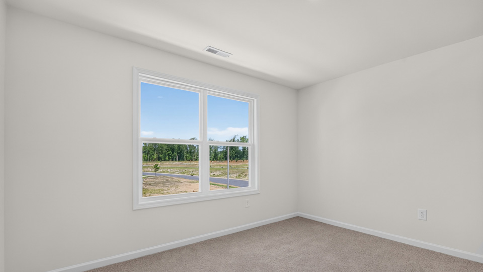 bedroom with carpet flooring
