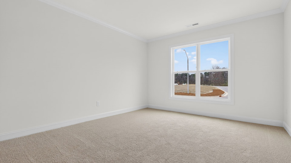 Bedroom with carpet floor and closet