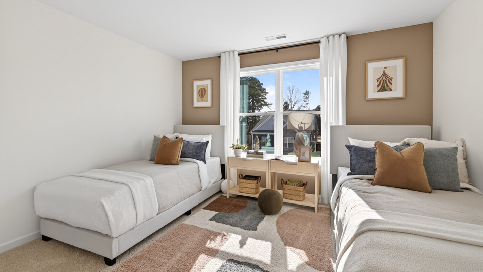 bedroom with carpet flooring