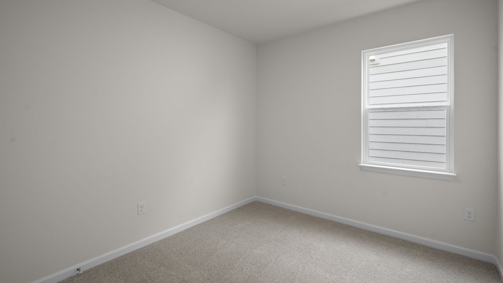 Bedroom with carpet