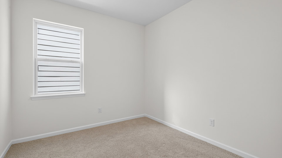 Bedroom with carpet floor and closet