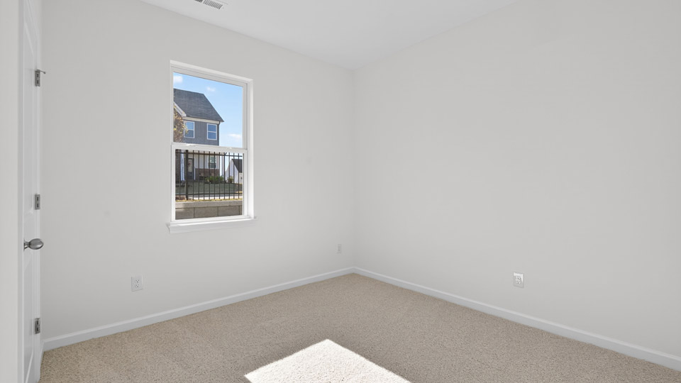 Bedroom with carpet floor and closet