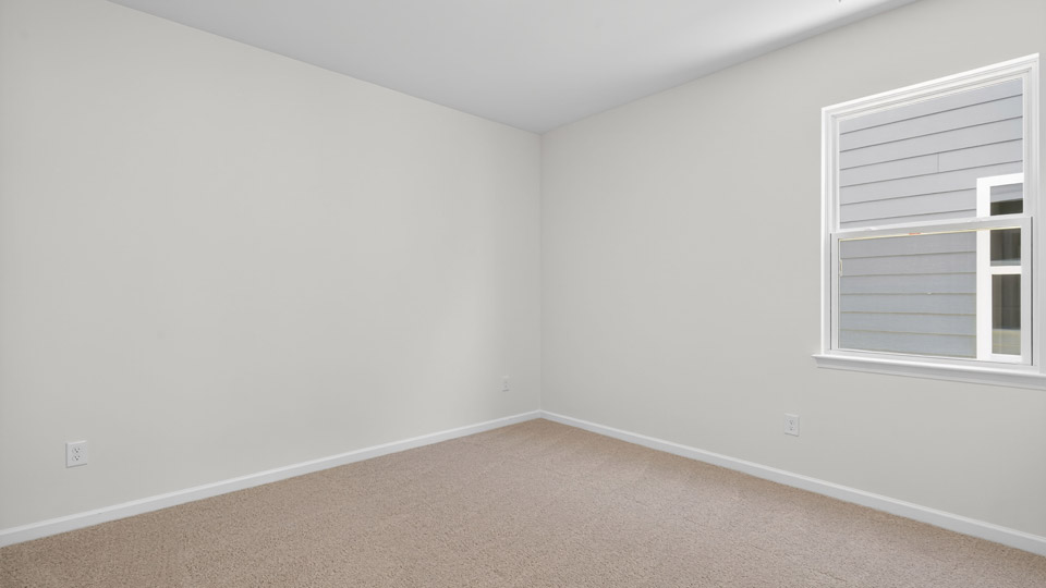 Bedroom with carpet floor and closet