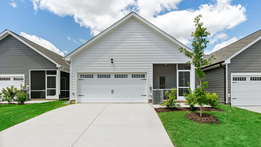 * Photos are not of actual home or interior features and are representative of floor plan only. *