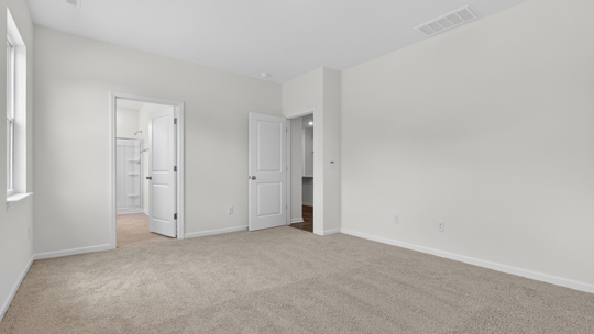 bedroom with carpet flooring