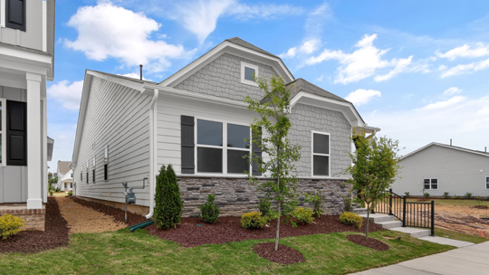 1413 White Verona Way exterior
