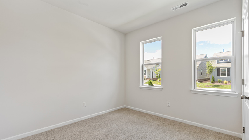 Bedroom with carpet