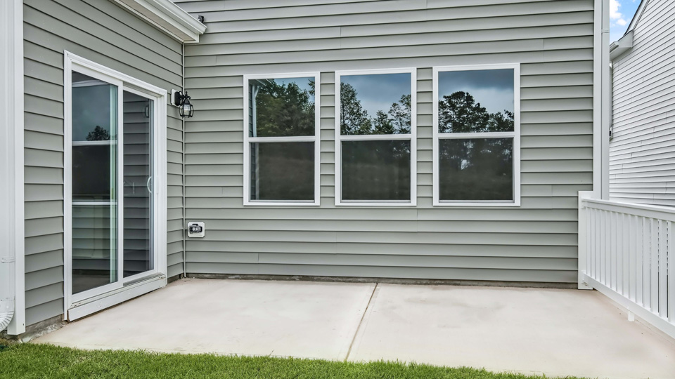 REAR PATIO DARWIN-B5