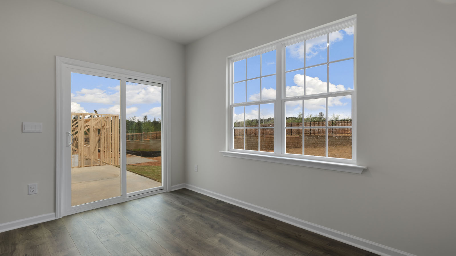 BREAKFAST AREA AND REAR PATIO DOORS