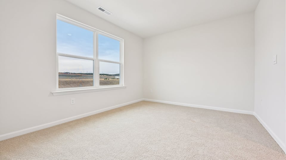 bedroom with carpet flooring