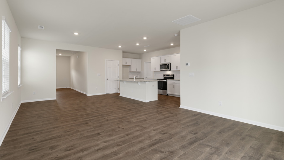 DINING ROOM/LIVING ROOM