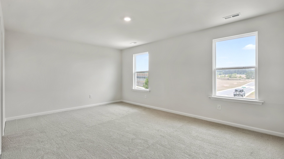 bedroom with carpet flooring
