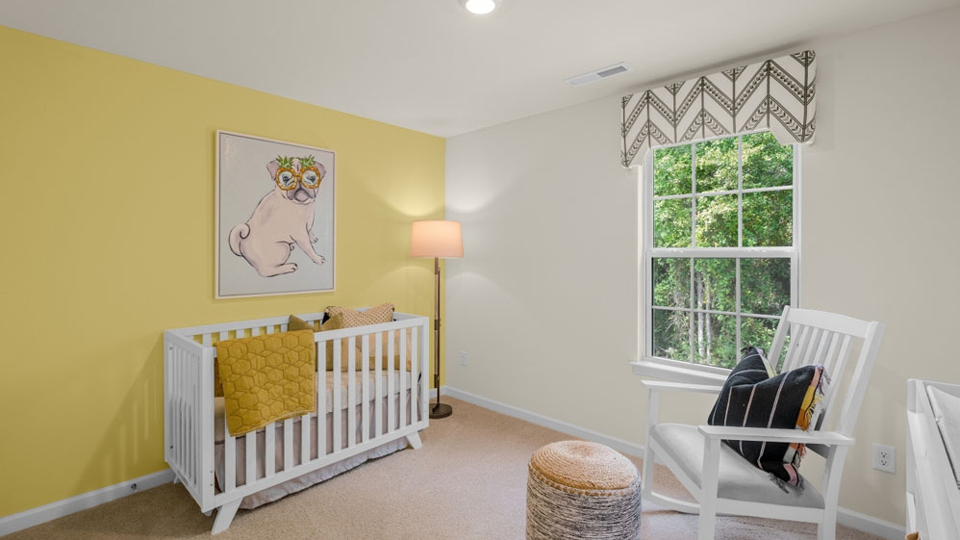 bedroom with carpet flooring