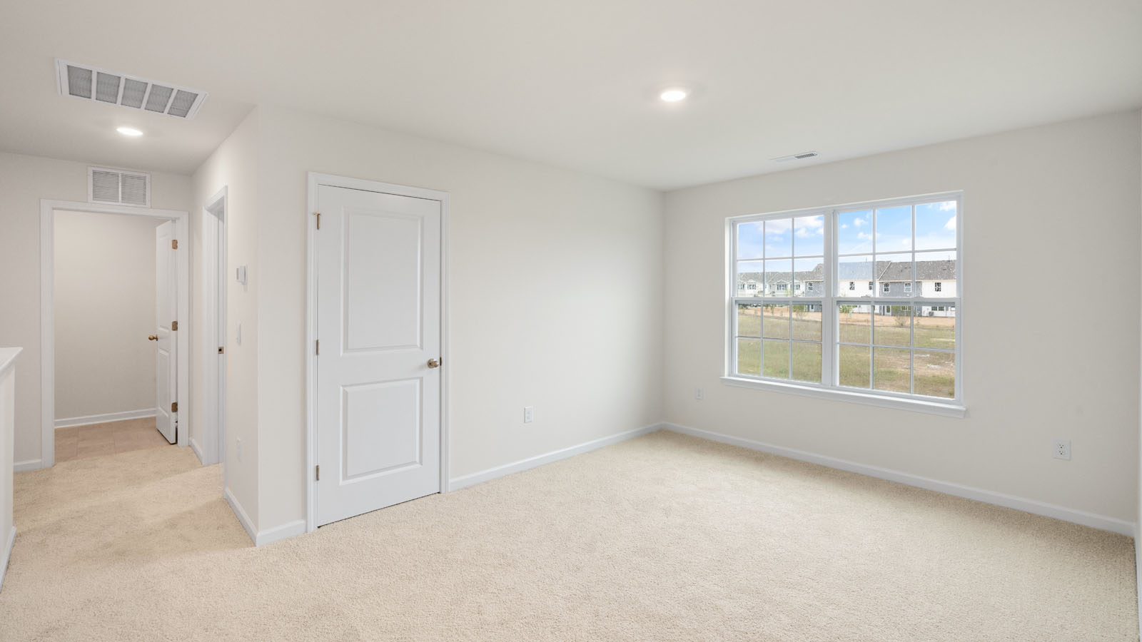 Loft area with carpet