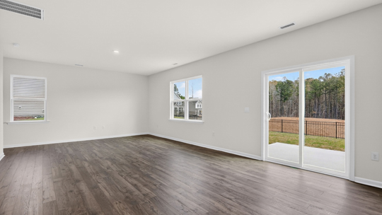 DINING AREA/LIVING ROOM