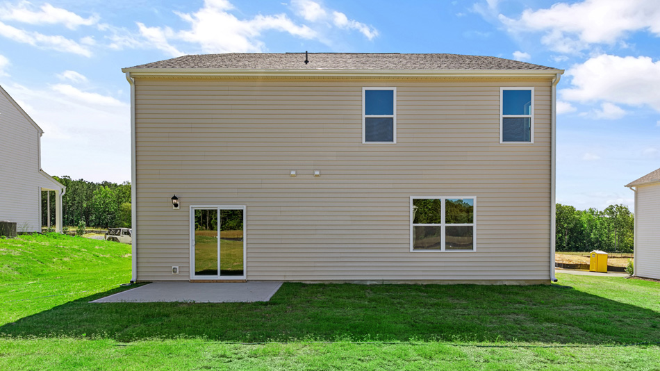 * Photos are not of actual home or interior features and are representative of floor plan only. *