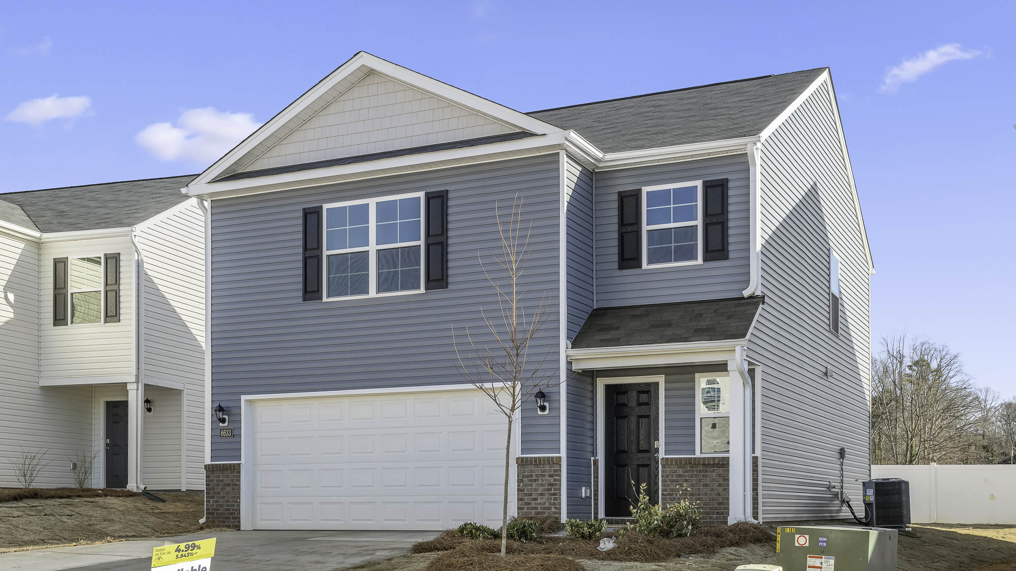 * Photos are not of actual home or interior features and are representative of floor plan only. *