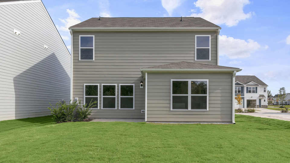 * Photos are not of actual home or interior features and are representative of floor plan only. *