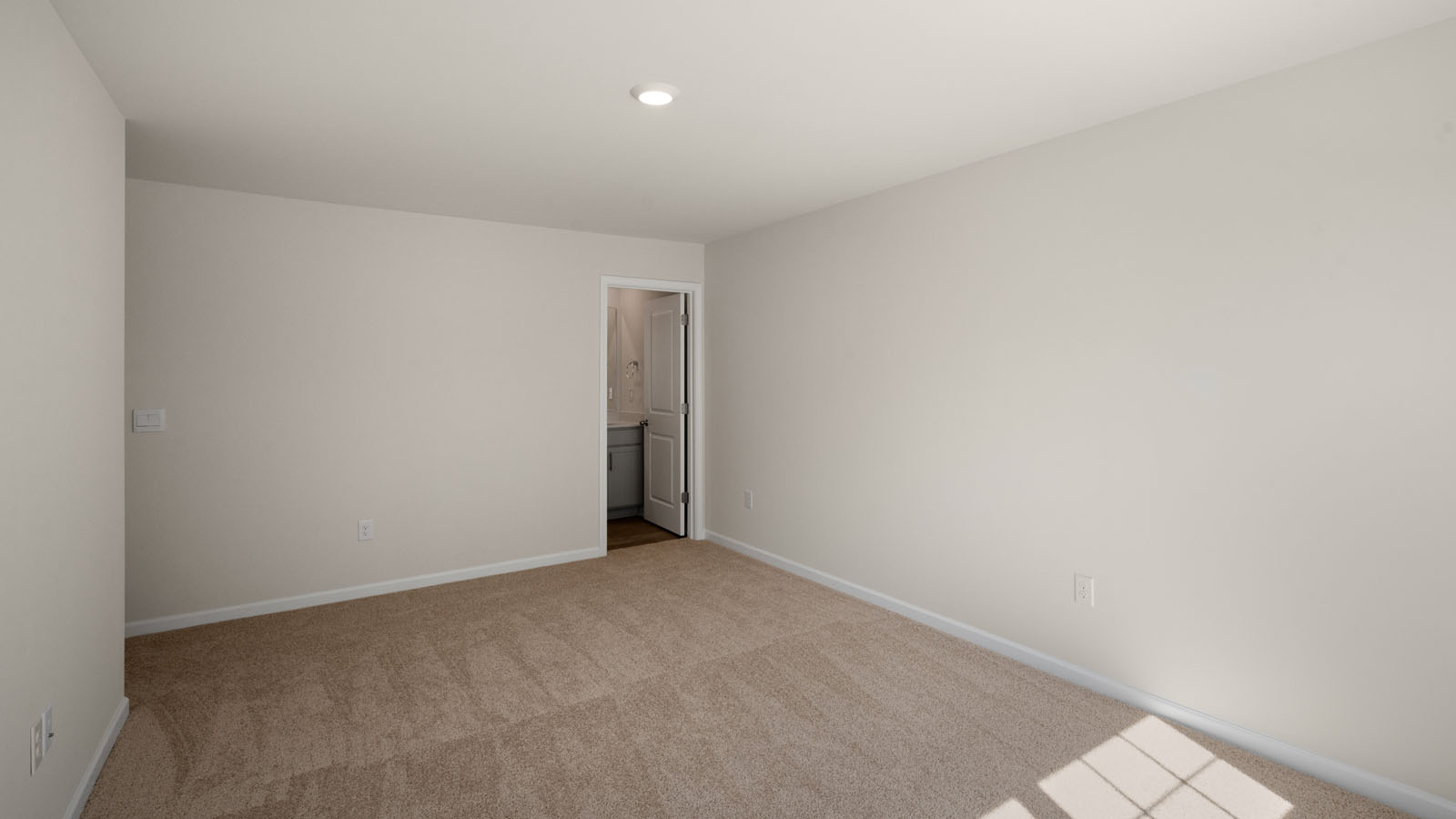 bedroom with carpet flooring