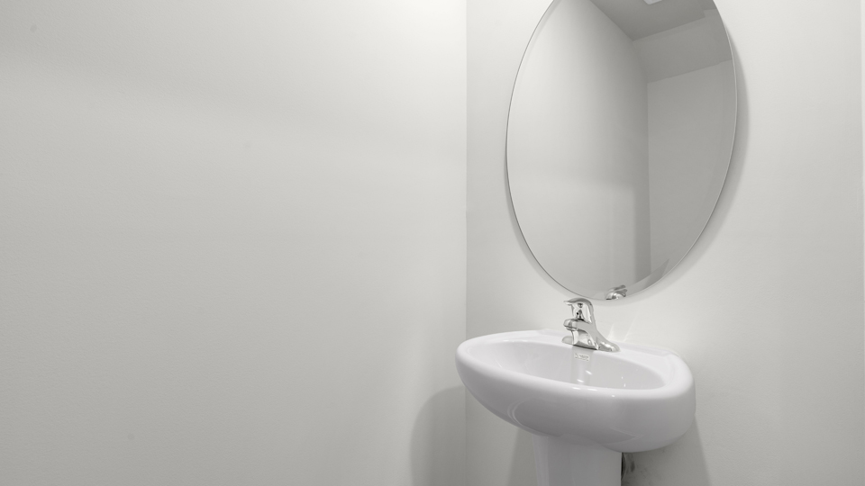 half bath with single pedestal sink