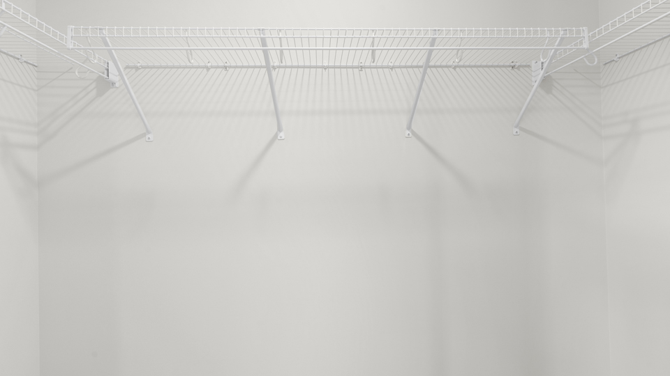 walk in closet with wire shelving