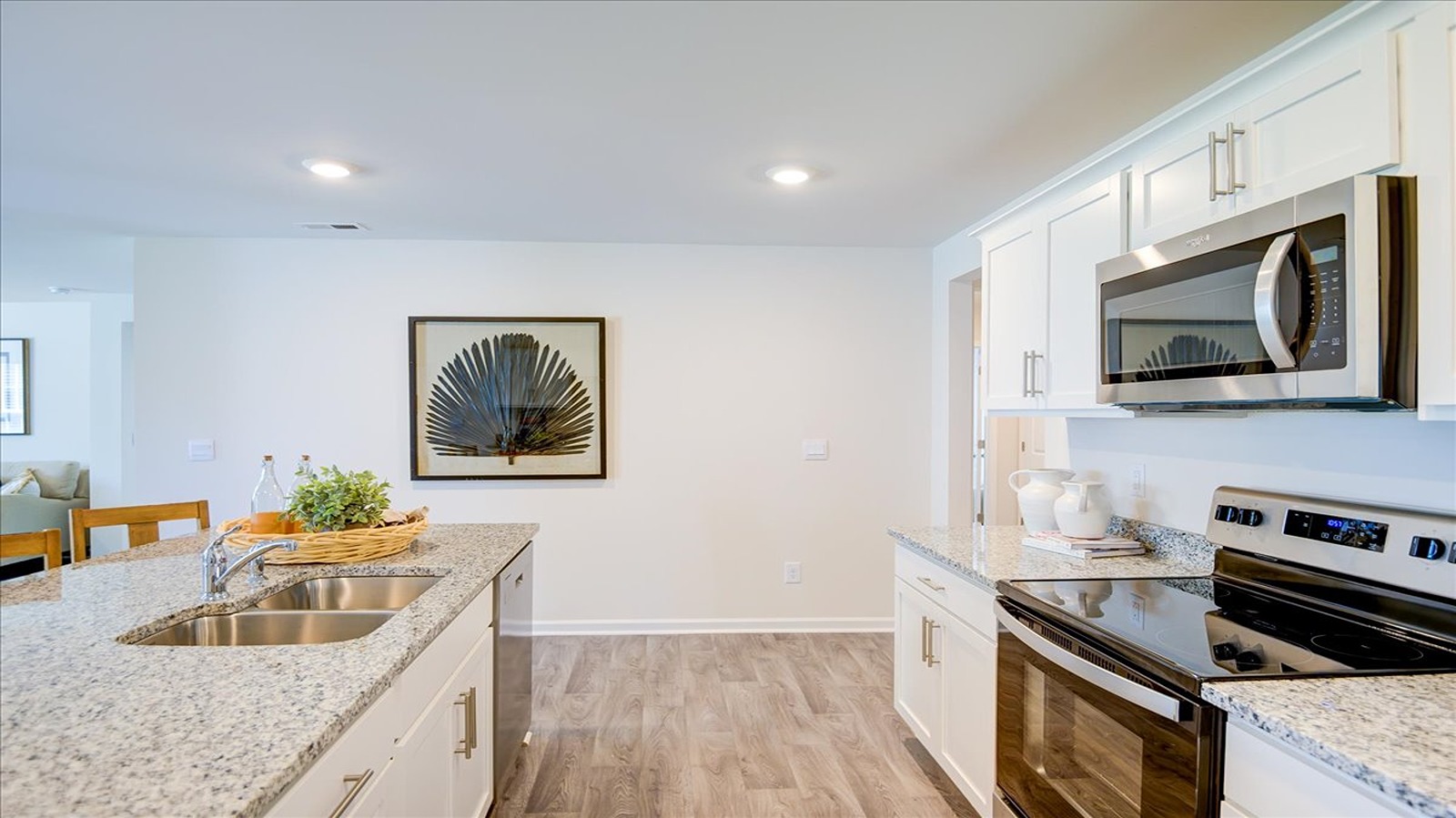 Kitchen with quartz counters