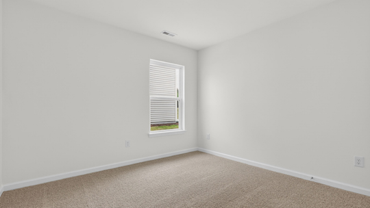 bedroom with carpet flooring