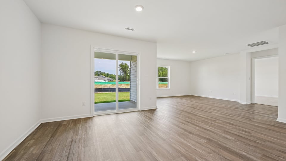 breakfast area with sliding glass doors to patio
