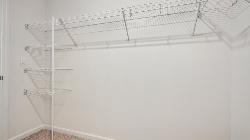 walkin closet with wire shelving