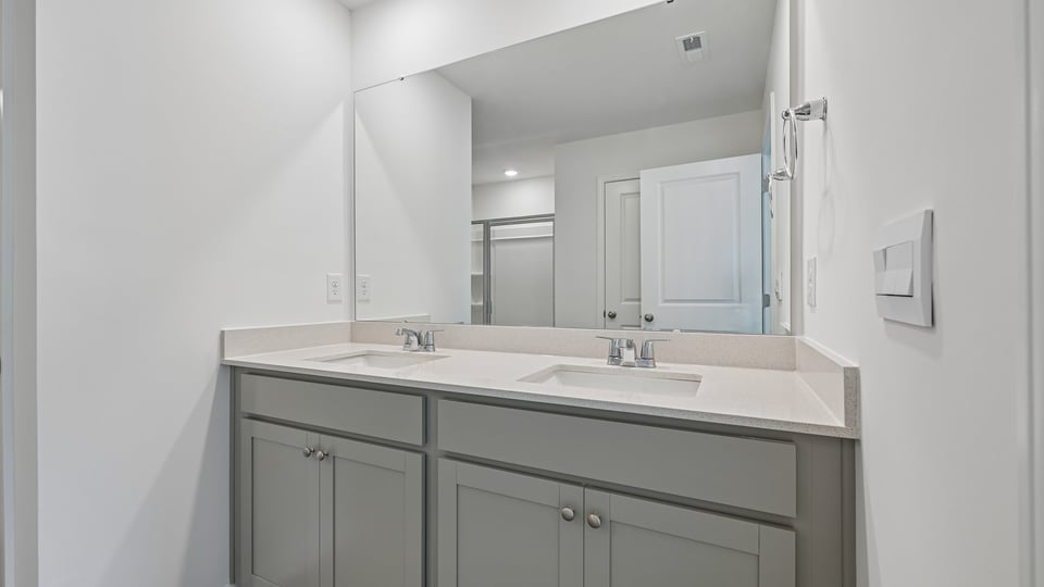 PRIMARY SUITE BATHROOM