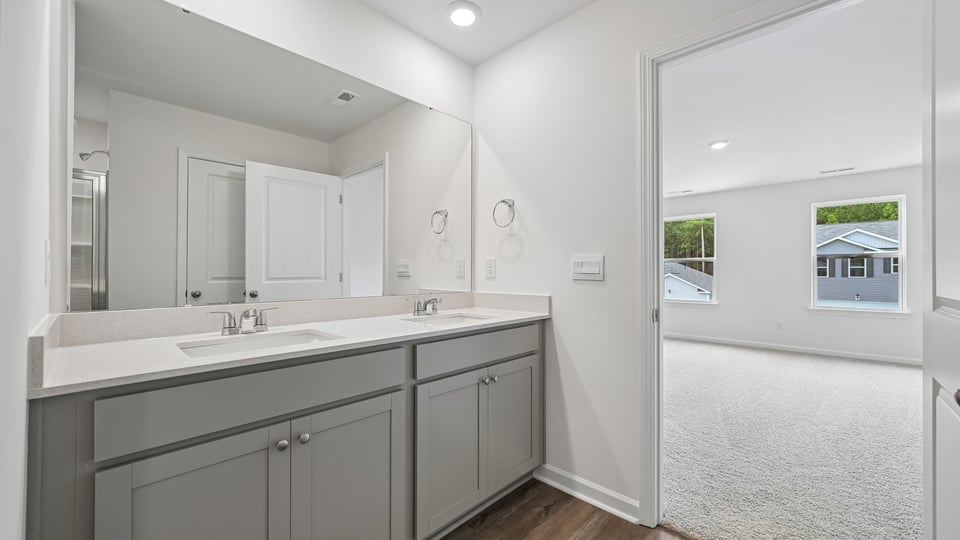 PRIMARY SUITE BATHROOM