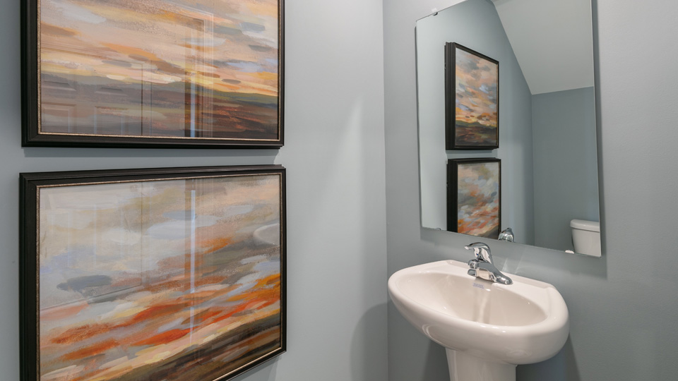 half bath with single pedestal sink