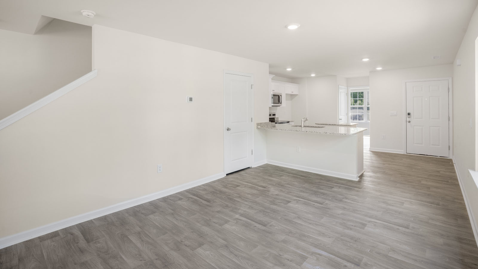Living area with great open space