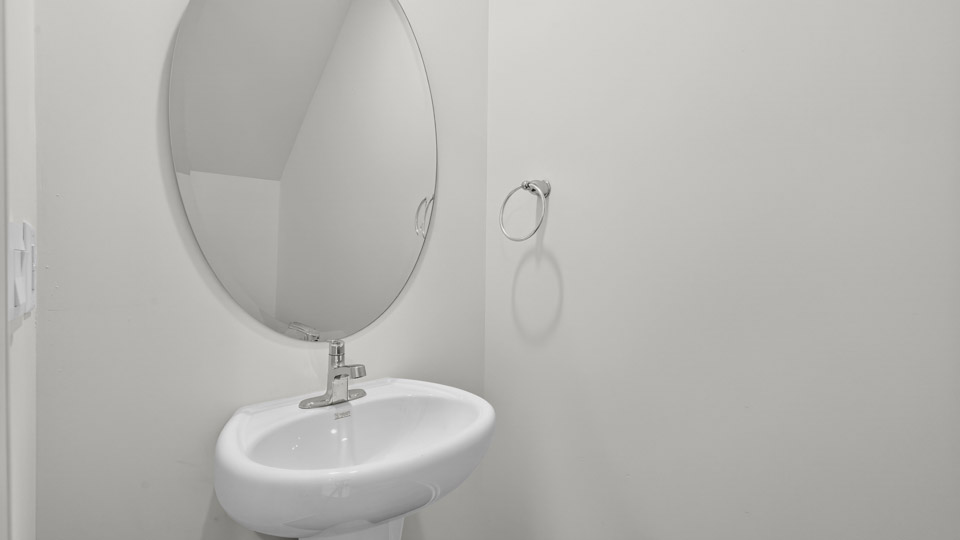 half bath with single pedestal sink