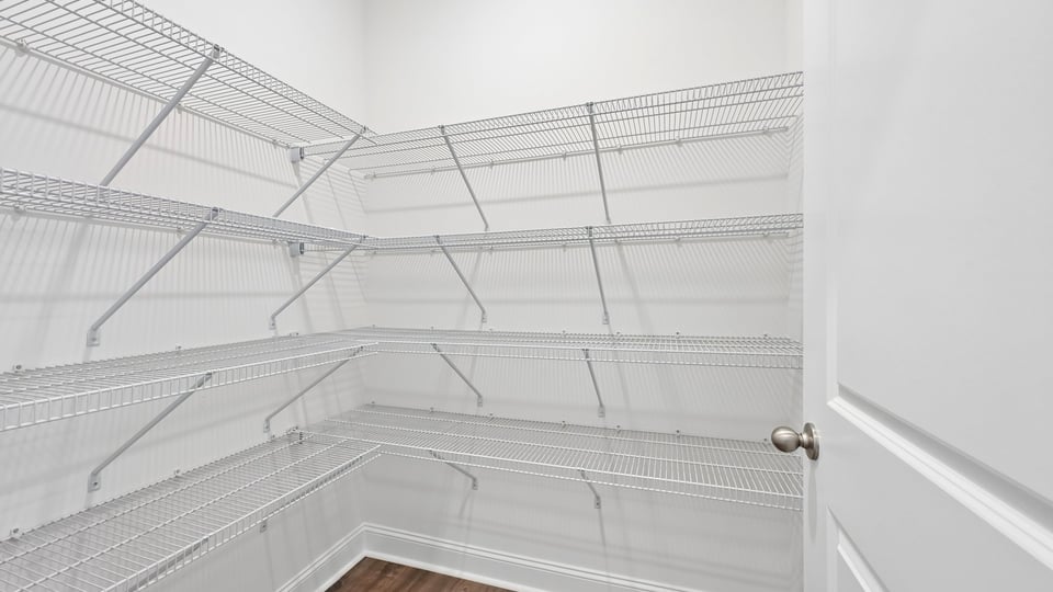 walkin pantry with wire shelving