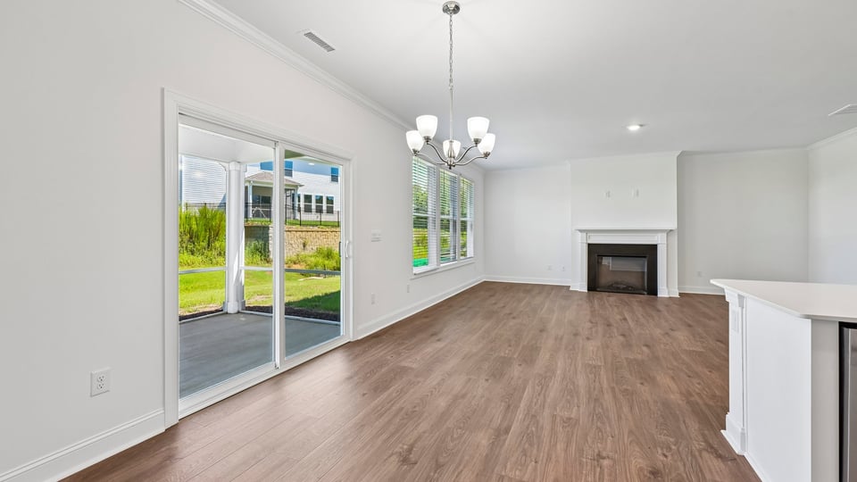 breakfast area with sliding glass doors to patio