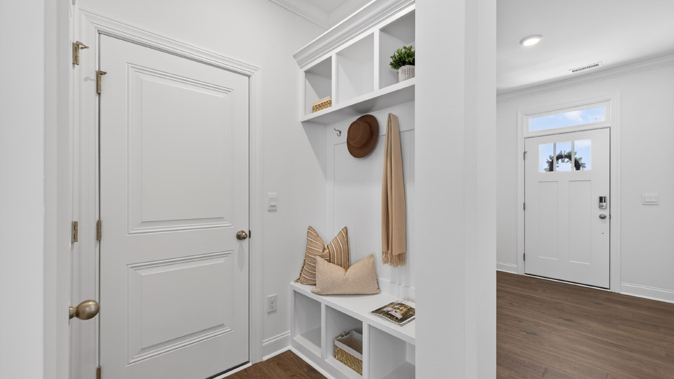 mudbench dropzone with cubbies and hooks